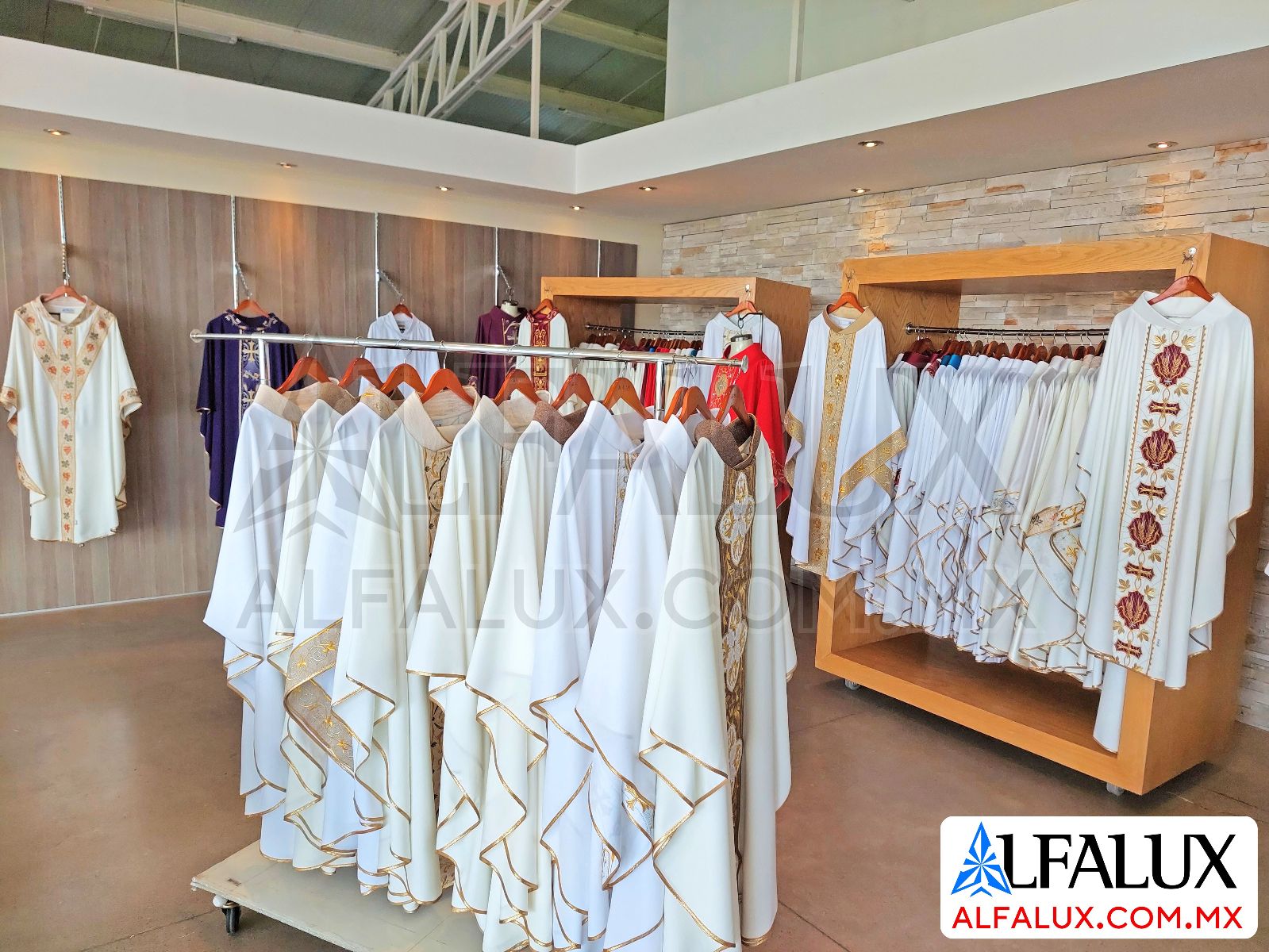 Alfalux PRENDAS Casulla Alba Dalmatica (4)